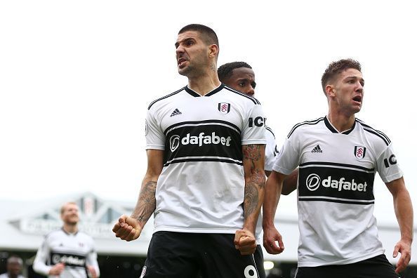 Aleksandr Mitrovic celebrates his goal for Fulham