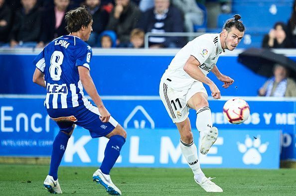 Deportivo Alaves v Real Madrid CF - La Liga