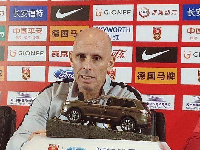 Stephen Constantine at the post match press conference