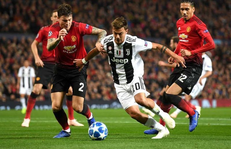 Manchester United&#039;s Lindelof tracking Juventus&#039; Dybala in their 1-0 loss at the Old Trafford.