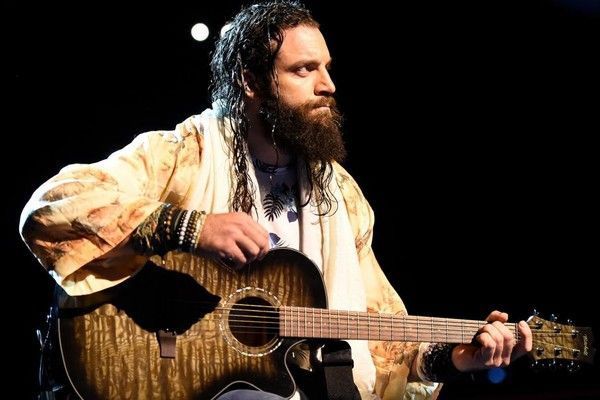 Elias has been winning fans with his concerts