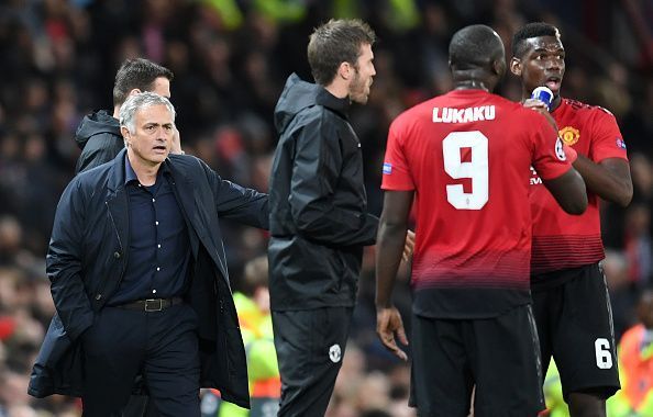 Manchester United v Valencia - UEFA Champions League Group H