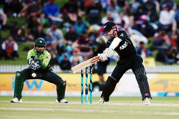 New Zealand v Pakistan - 4th ODI