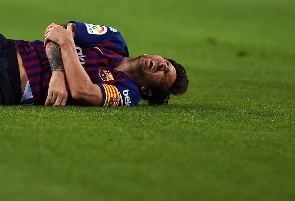 Barcelona will be without Lionel Messi on Sunday because of a broken arm