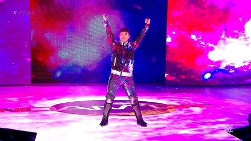 The Scottish Supernova opened 205 Live tonight