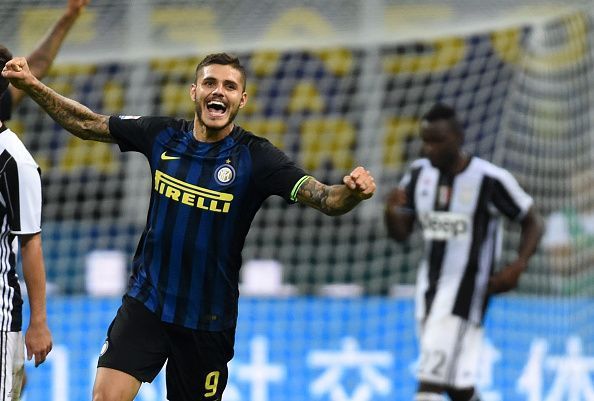 Icardi celebrates after scoring against Juventus in Serie A