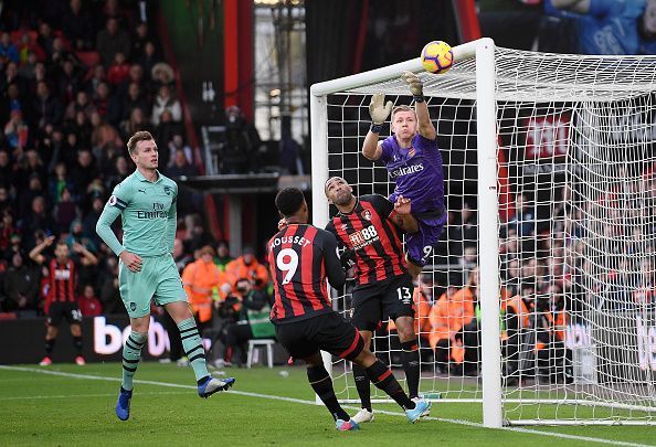 Leno makes a save that is already a contender for the save of the season