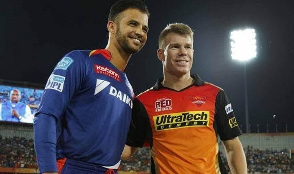 JP Duminy and David Warner posing during IPL 2017