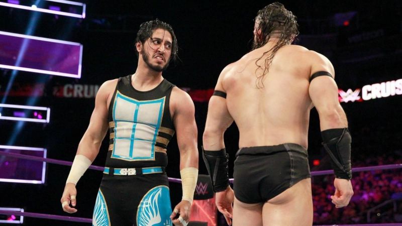 A match reminiscent of heel Seth Rollins versus face Neville from 2015