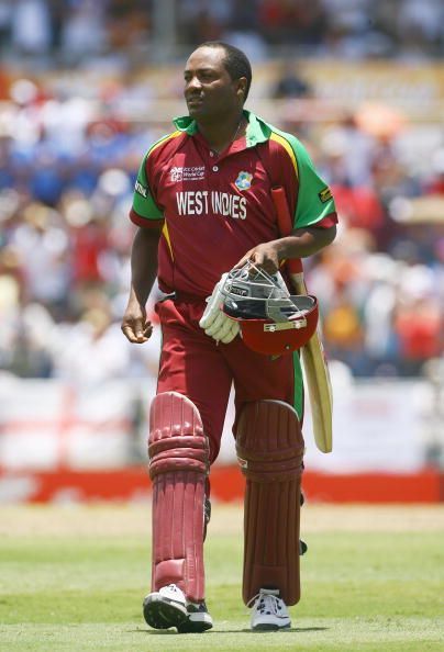 Brian Lara - One man army