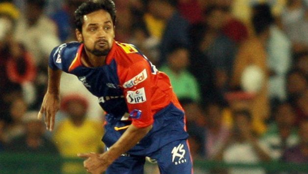 Shahbaz Nadeem in action for Delhi Daredevils