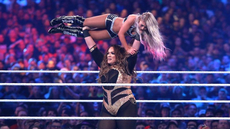 Nia Jax overpowers Alexa Bliss in their title clash