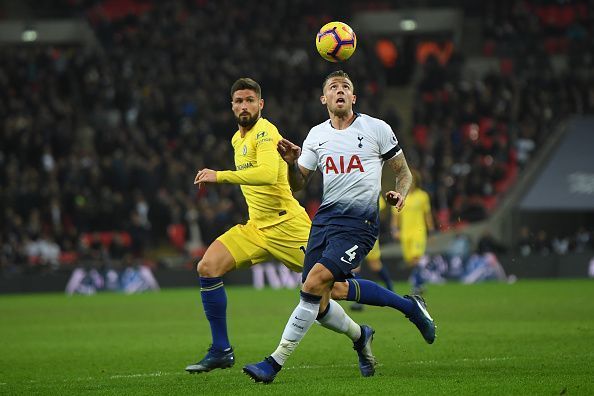 Tottenham Hotspur are struggling to renew Alderweireld&#039;s contract