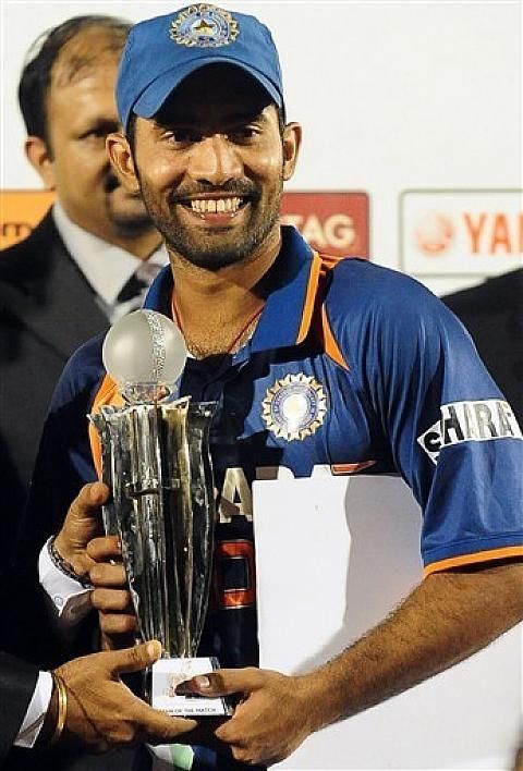 Man of The Match award won by Dinesh Karthik