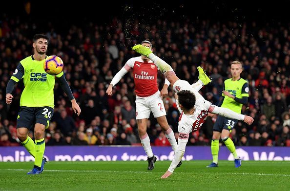 Arsenal FC v Huddersfield Town - Premier League