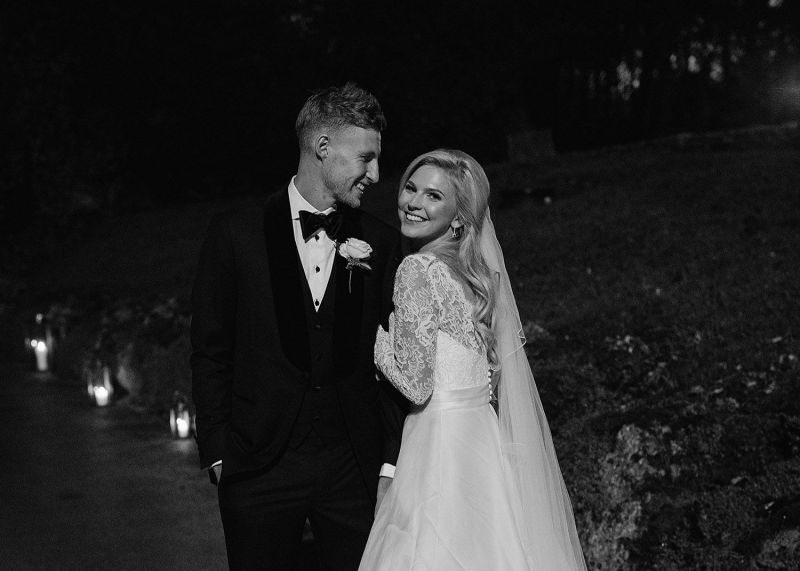 Joe Root got married on December 1, 2018