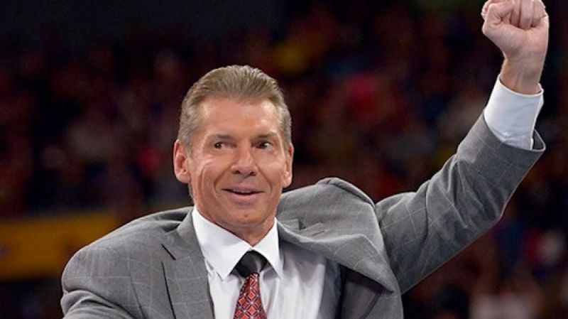 The decision to have Vince McMahon return to Monday Night RAW was reportedly a last minute choice.