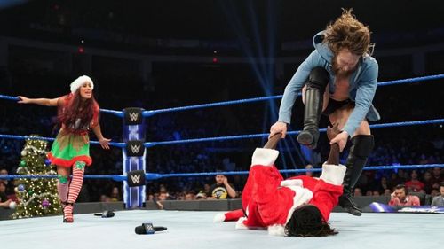 Here are a few moments you may have missed from this week's SmackDown Live (Dec. 25)