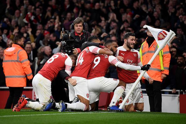 Arsenal leapfrog Tottenham after winning 4-2