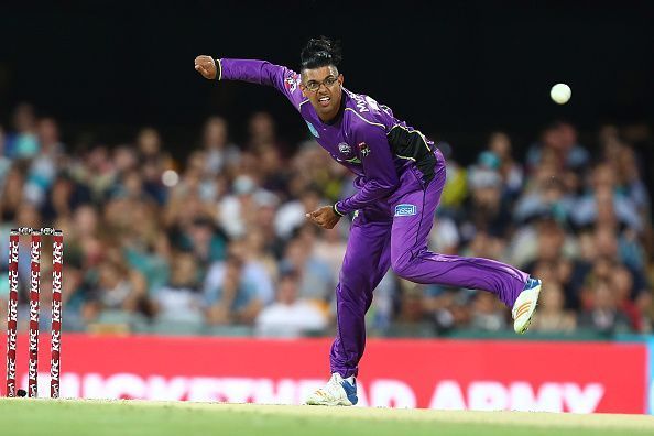 BBL 07 - Clive Rose bowling for the Hurricanes against Brisbane Heat