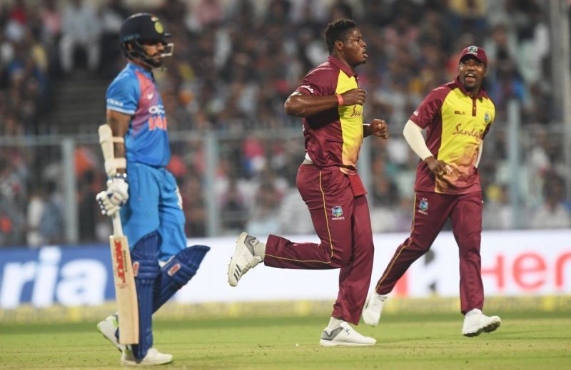 Thomas celebrates Dhawan&#039;s wicket