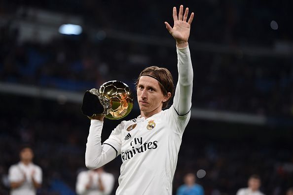 Ballon d&#039;Or winner Luka Modric presented his award to the Bernebau faithful before kick-off.