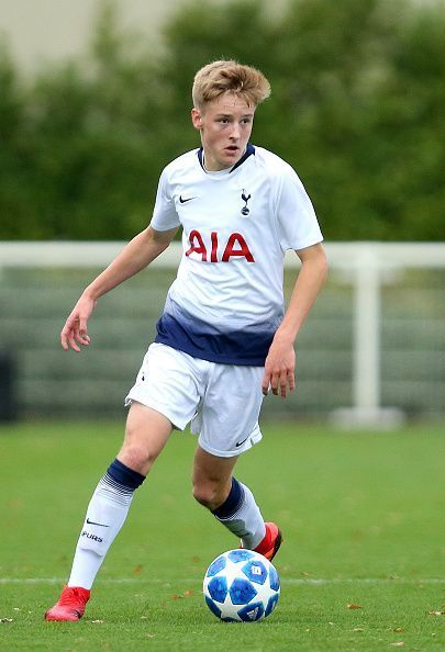 Harvey White in UEFA Youth League