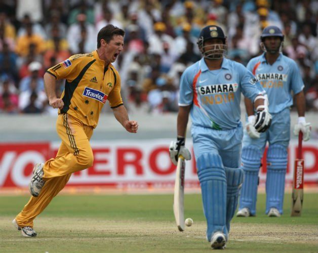 Brad Hogg dismisses Sachin Tendulkar