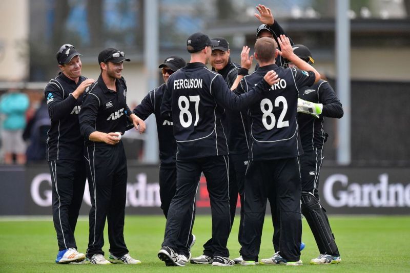 New Zealand thrashed Pakistan 5-0