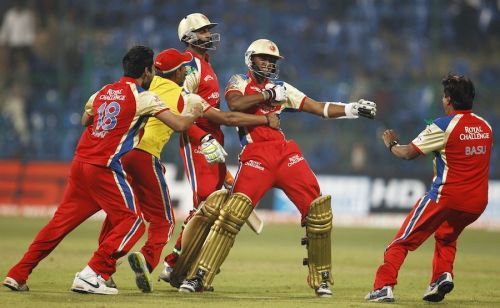 KB Arun Karthik (C) pulled off a memorable last-ball six during the 2011 CLT20