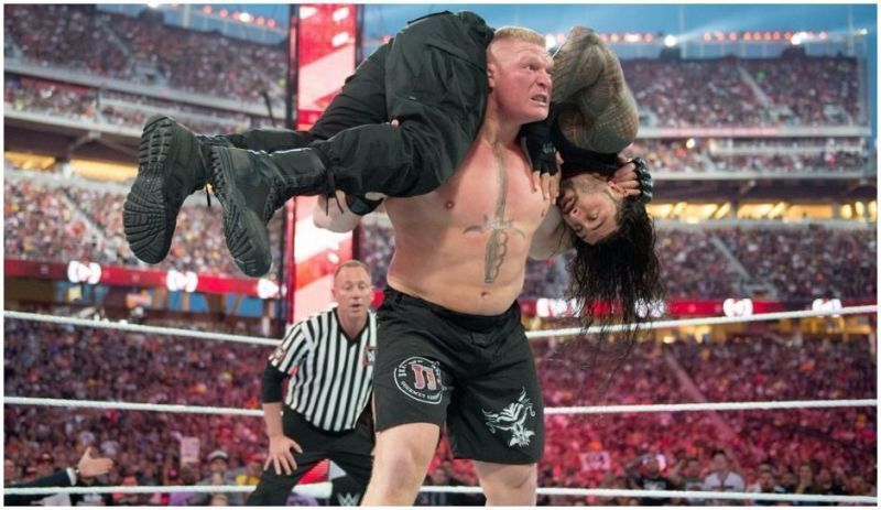 Brock Lesnar vs Roman Reigns at Wrestlemania 31