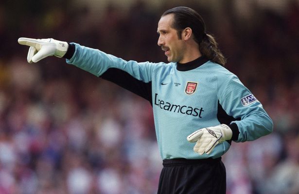 With 127 clean sheets, David Seaman is at number four on this list