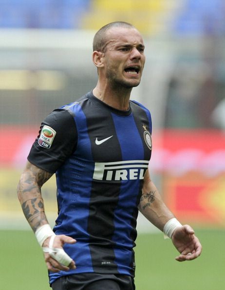 Sneijder playing in the treble winning season