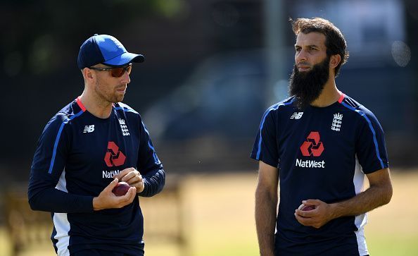 Moeen Ali (R) and Jack Leach had a great outing in Sri Lanka