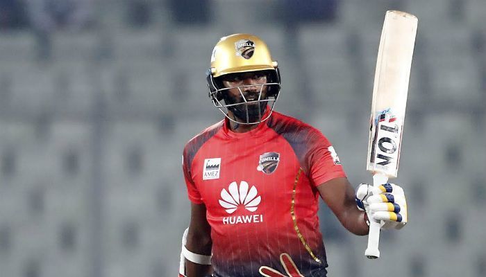 Sri Lankan all-rounder Thisara Perera stunned BPL spectators in his first match of BPL 6 hitting an explosive fifty