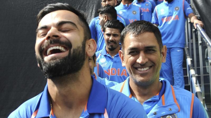 Dhoni asking Kohli - 