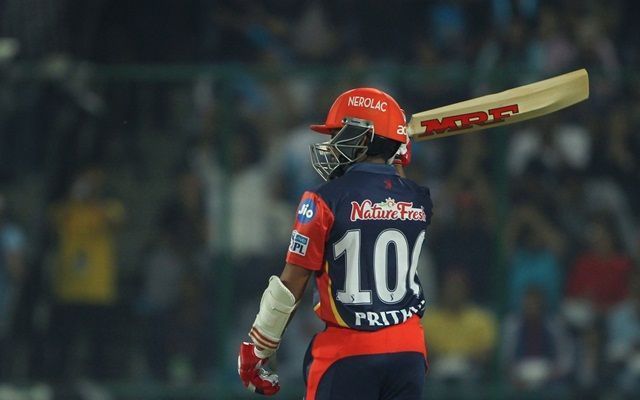 Prithvi Shaw raised his bat after reaching the 50-run mark