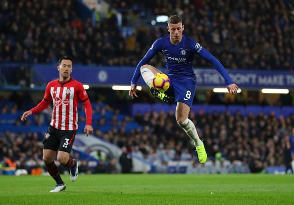 Ross Barkley controlling the ball against Southampton FC at Stamford Bridge