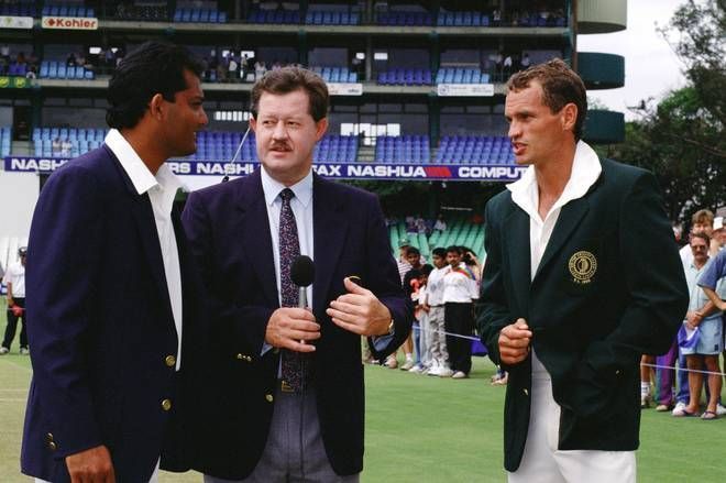 Indian skipper Azharuddin and South African skipper Kepler Wessels with an official