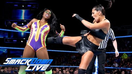 Sonya Deville vs Naomi on SmackDown