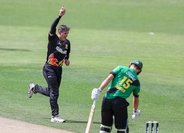 Wellington Firebirds vs Central Stags