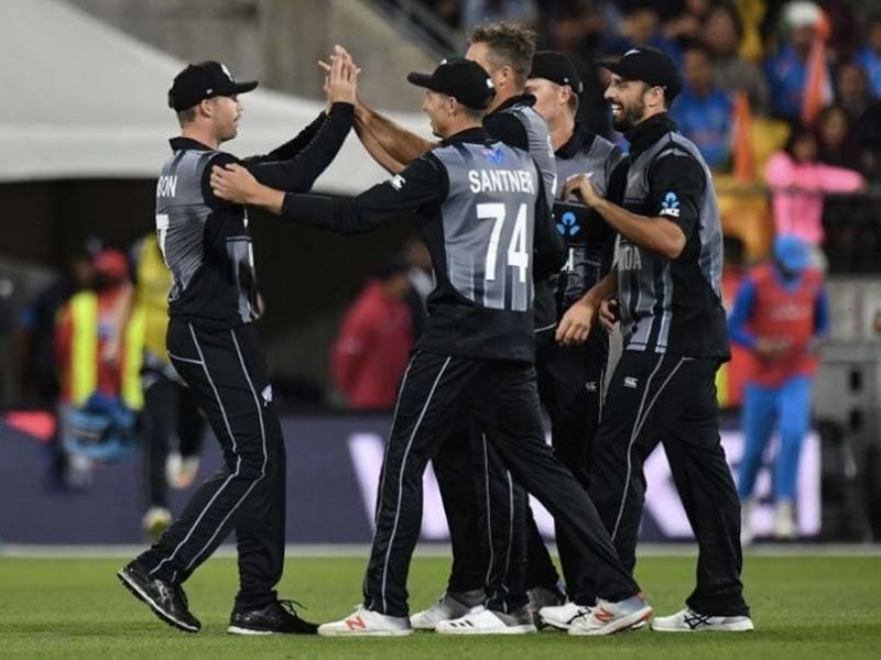 Victorious New Zealand team in the first T20 international against India