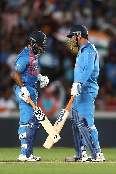 Rishabh Pant with his idol MS Dhoni