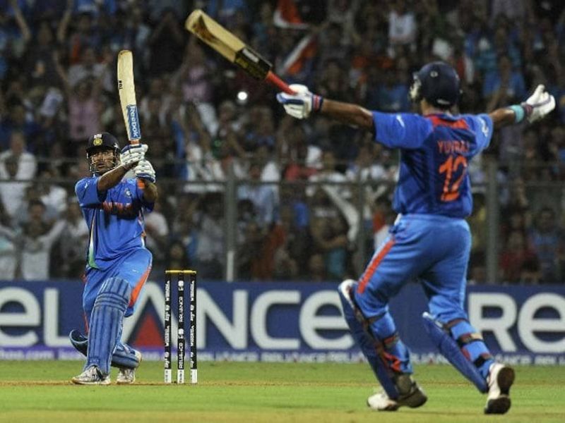 MS Dhoni&#039;s winning shot in the 2011 World Cup finals