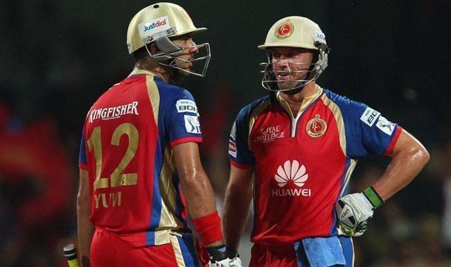 Yuvraj Singh and AB De Villiers built a solid partnership to rescue RCB