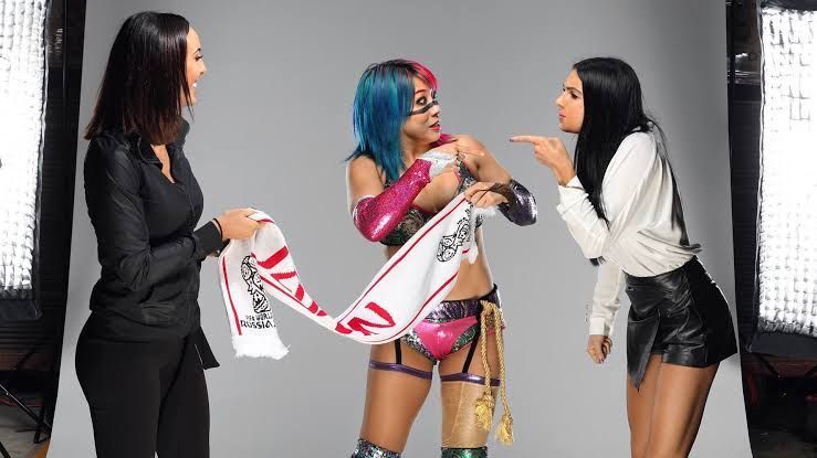 The IIconic Empresses