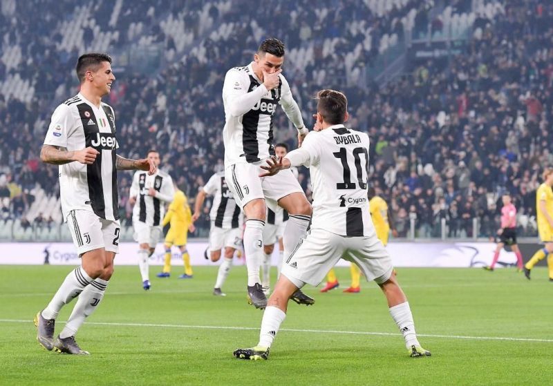 The on-field bromance between Ronaldo and Dybala is so cool