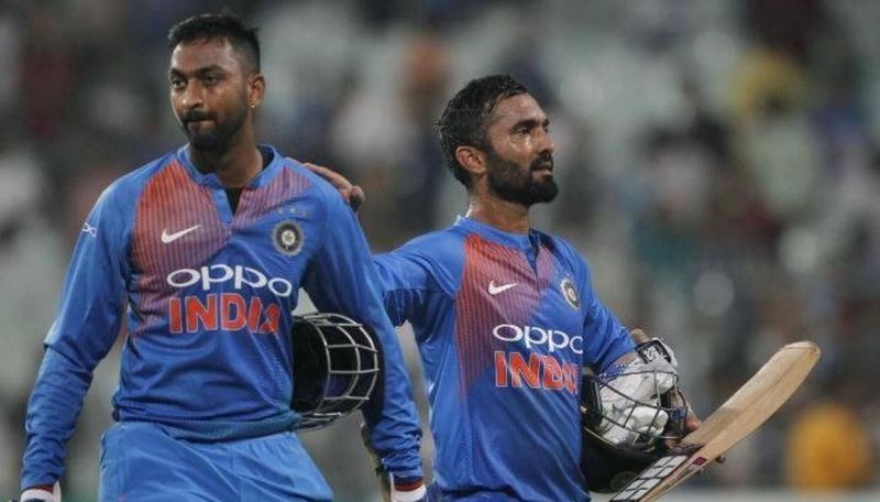 Krunal Pandya (L) and Dinesh Karthik