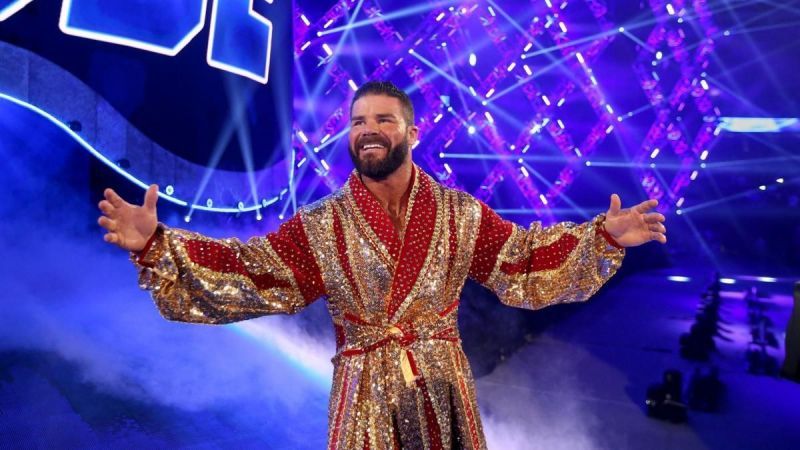 Bobby Roode&#039;s Glorious entrance.