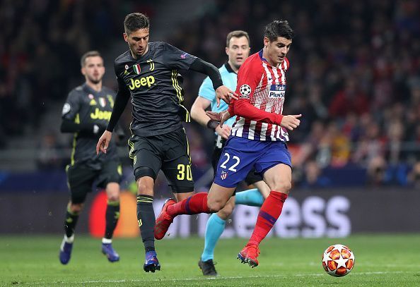 Rodrigo Bentancur and Alvaro Morata in action